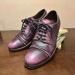 John Fluevog Men's Purple Leather Oxfords